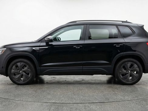 Used 2025 Volkswagen Taos S image 5