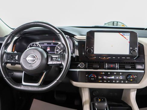 Used 2023 Nissan Pathfinder SL FWD image 17