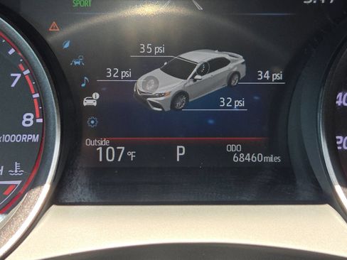 Used 2022 Toyota Camry XSE FWD image 23