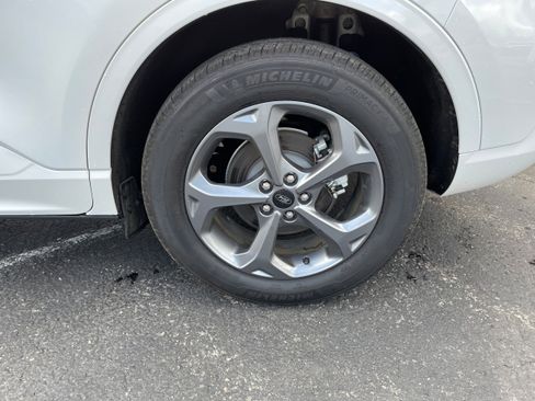Used 2024 Ford Escape ST-Line w/ Tech Pack #1 FWD image 10