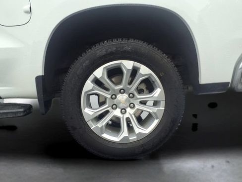 Used 2023 Chevrolet Silverado 1500 LTZ AWD/4WD image 10
