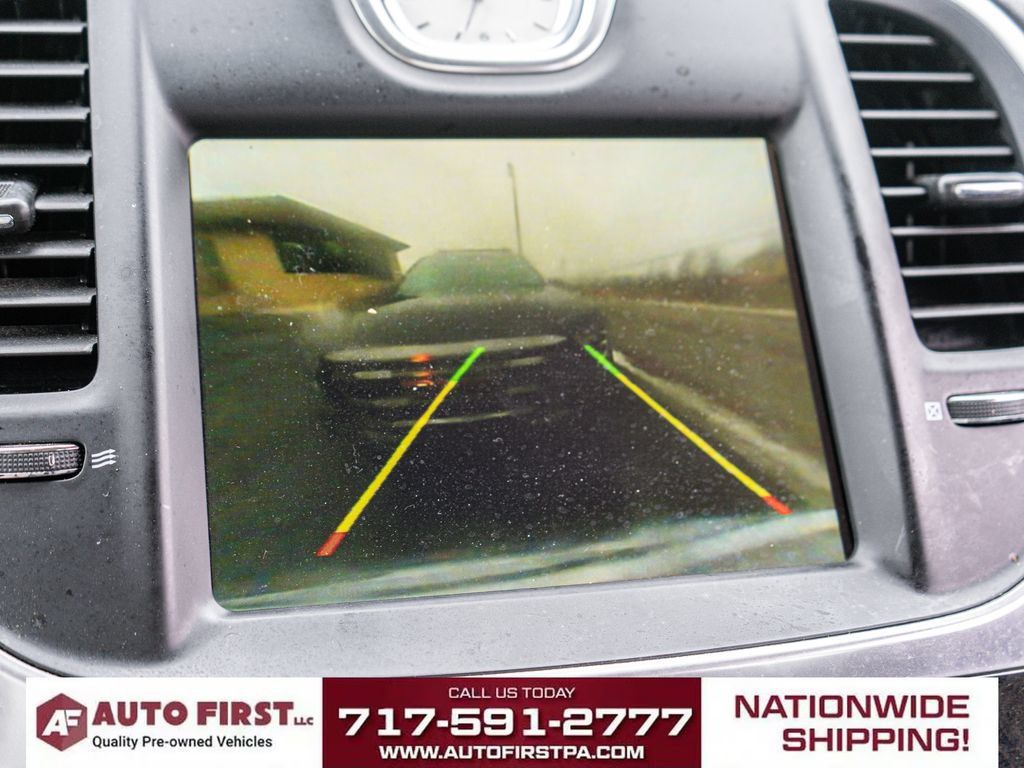 Used 2020 Chrysler 300 Limited AWD/4WD image 24