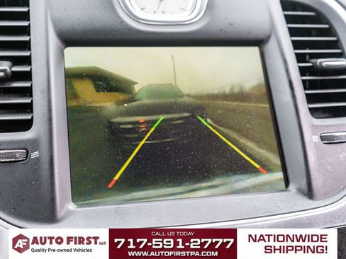 Used 2020 Chrysler 300 Limited image 24
