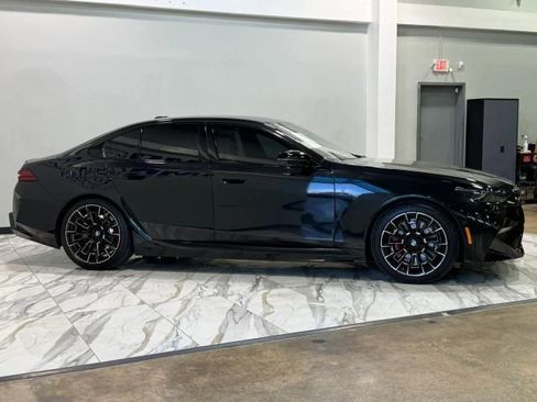 Used 2025 BMW M5 w/ Executive Package AWD/4WD image 6