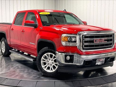 Used 2015 GMC Sierra 1500 SLE w/ SLE Value Package AWD/4WD image 3