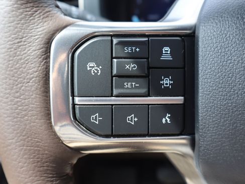 Used 2024 Ford F150 King Ranch w/ FX4 Off-Road Package AWD/4WD image 15