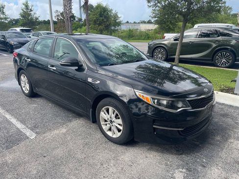 Used 2016 Kia Optima LX FWD image 2