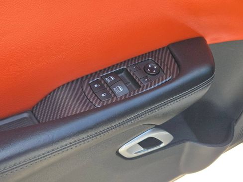 Used 2019 Dodge Challenger R/T w/ Driver Convenience Group RWD image 12