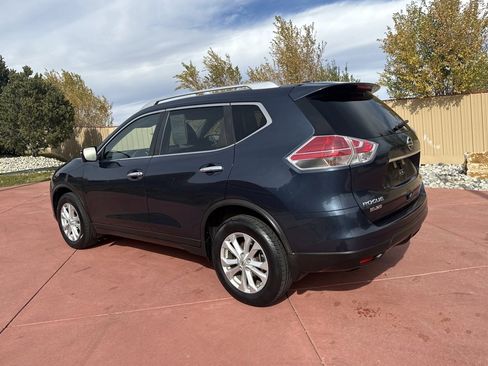 Used 2015 Nissan Rogue SV w/ SV Premium Package image 8