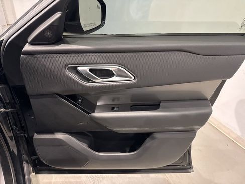 Used 2021 Land Rover Range Rover Velar S image 37