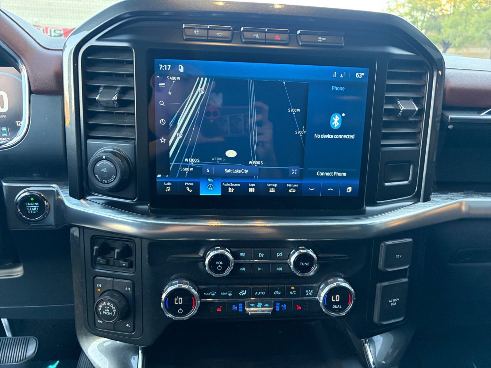 Used 2021 Ford F150 Lariat AWD/4WD image 17