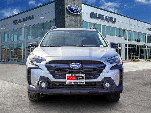 New 2025 Subaru Outback Premium image 2