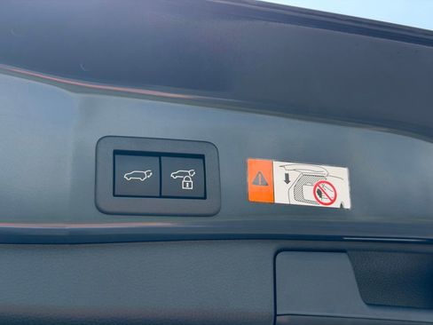 Used 2026 Toyota RAV4 XSE AWD/4WD image 35