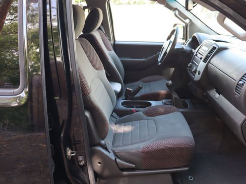 Used 2012 Nissan Frontier PRO-4X AWD/4WD image 22