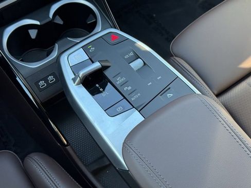 Used 2025 BMW X1 xDrive28i w/ Convenience Package image 12