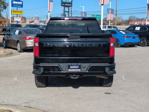 Used 2021 Chevrolet Silverado 1500 Custom w/ LPO, Dark Essentials Package image 7