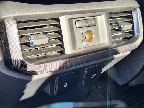 Used 2021 Ford F150 Platinum w/ Equipment Group 701A High image 29