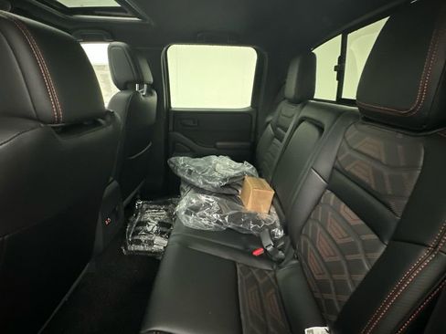New 2026 Nissan Frontier PRO-4X w/ Pro Premium Package AWD/4WD image 9