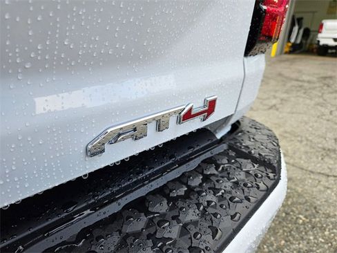New 2026 GMC Canyon AT4 image 9