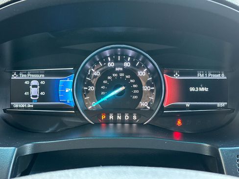 Used 2016 Ford Explorer XLT w/ Equipment Group 201A image 25