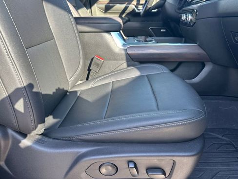 Used 2024 GMC Sierra 2500 SLT w/ SLT Premium Package image 14