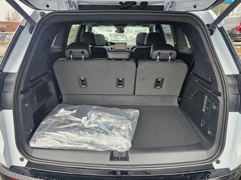 New 2026 GMC Acadia Denali w/ Super Cruise Package image 14