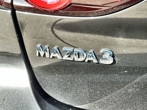 Used 2024 MAZDA MAZDA3 s FWD image 14