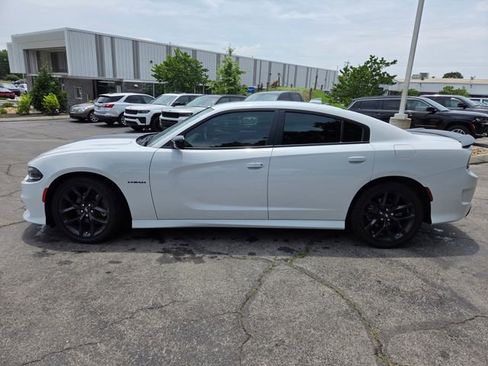 Used 2022 Dodge Charger R/T w/ Driver Convenience Group RWD image 11