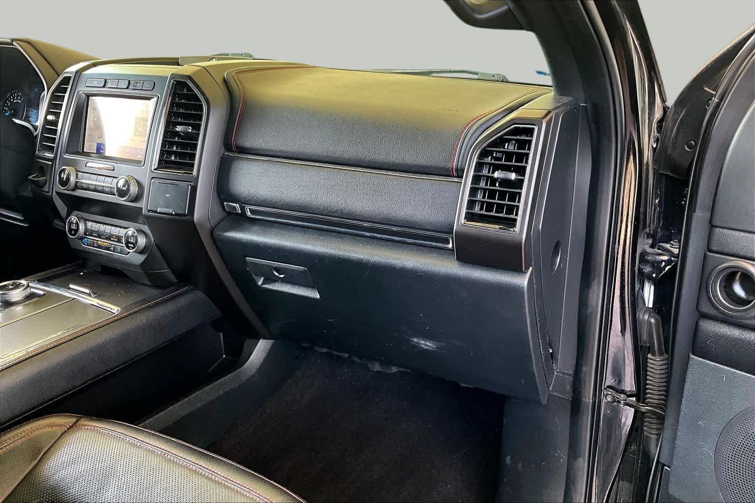 Used 2021 Ford Expedition Limited RWD image 17