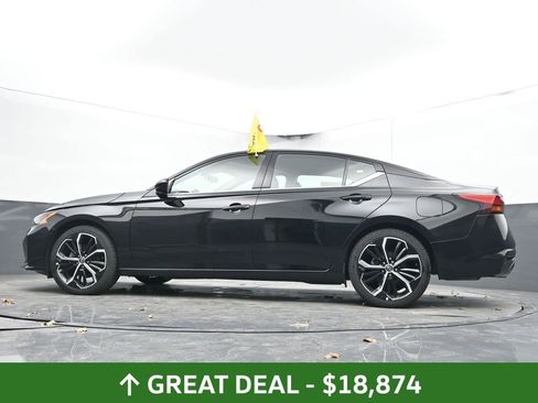 Used 2024 Nissan Altima 2.5 SR FWD image 50