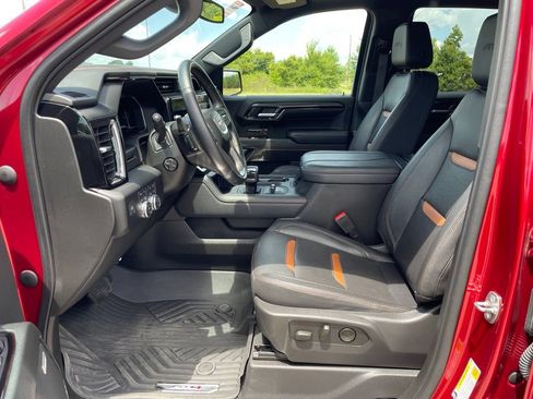 Used 2023 GMC Sierra 1500 AT4 w/ AT4 Preferred Package AWD/4WD image 14