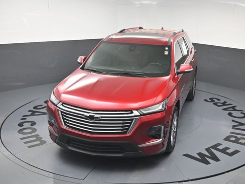 Used 2023 Chevrolet Traverse Premier w/ LPO, Floor Liner Package image 21