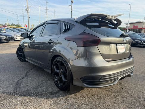 Used 2018 Ford Focus ST FWD image 10