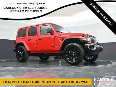 Used 2025 Jeep Wrangler Sahara w/ Safety Group image 56
