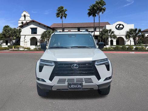 Used 2024 Lexus GX 550 AWD/4WD image 6