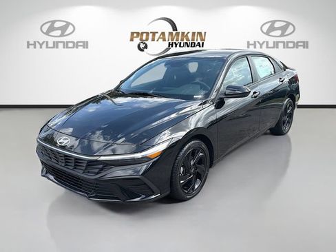 Certified 2026 Hyundai Elantra Sport FWD image 1