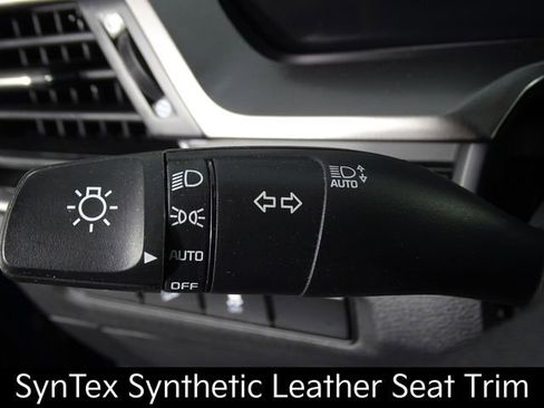 Used 2024 Kia Telluride S image 19