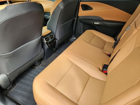 Certified 2025 Lexus RX 350 Premium w/ Accessory Package (Z1) FWD image 27