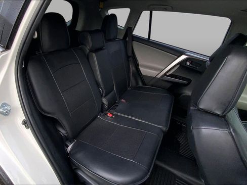 Used 2017 Toyota RAV4 XLE FWD image 19