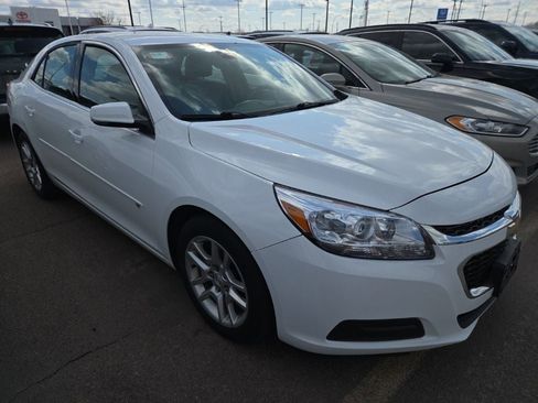 Used 2014 Chevrolet Malibu LT w/ Power Convenience Package image 1
