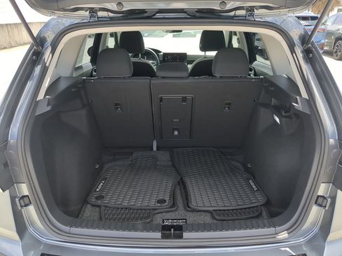 Certified 2025 Volkswagen Taos S FWD image 9