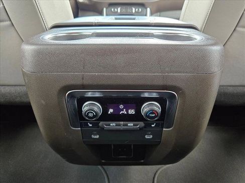 Used 2024 Chevrolet Tahoe Z71 w/ Luxury Package AWD/4WD image 16