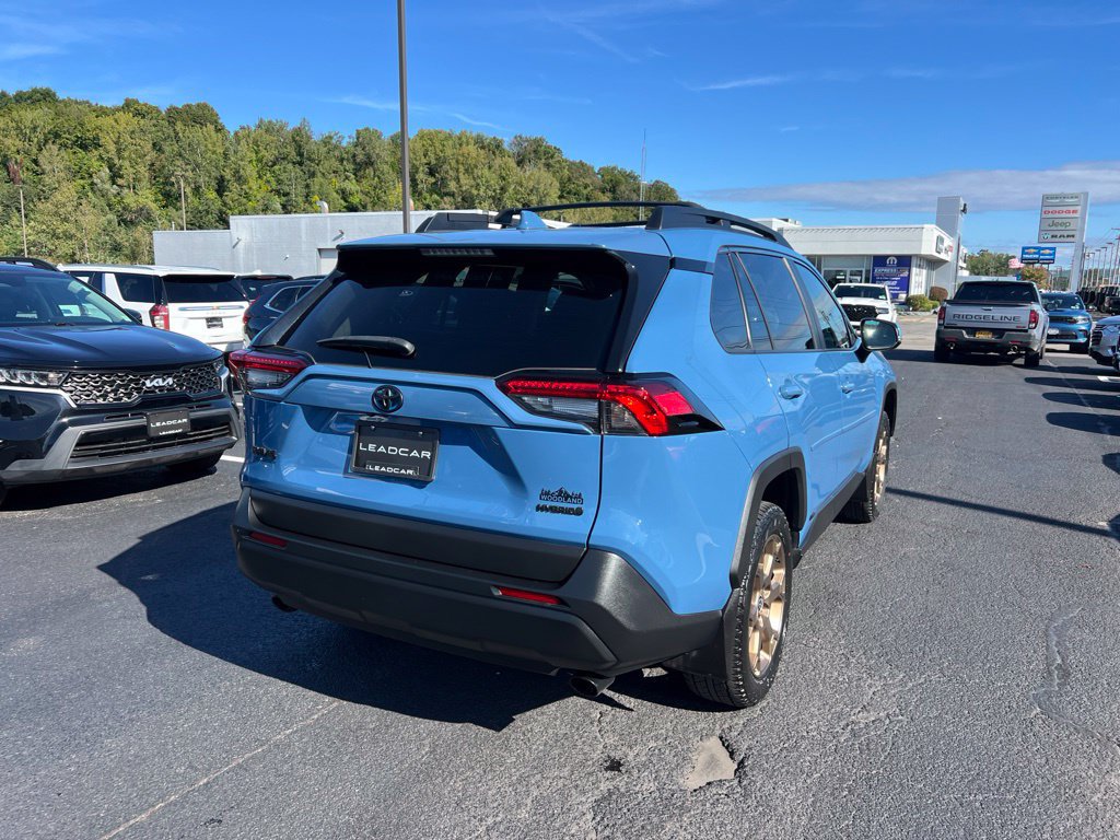 Used 2023 Toyota RAV4 AWD Hybrid image 5