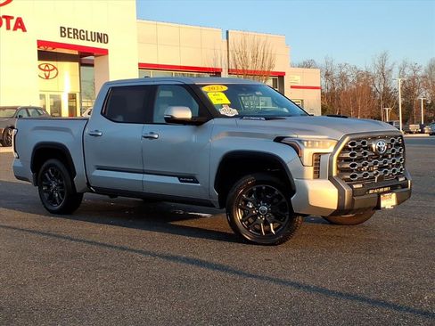 Used 2023 Toyota Tundra Platinum w/ Advanced Package image 2