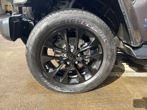 Used 2021 Jeep Wrangler Unlimited Sahara w/ Cold Weather Group image 25