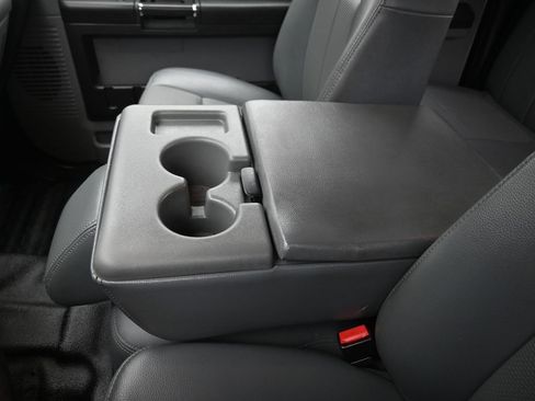 Used 2016 Ford F250 XL w/ Power Equipment Group image 18