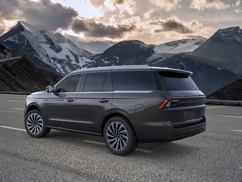 Used 2025 Lincoln Navigator Black Label AWD/4WD image 4