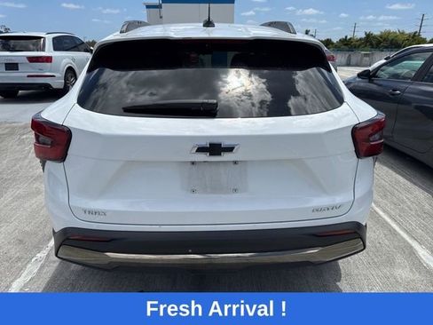 Used 2024 Chevrolet Trax ACTIV image 12