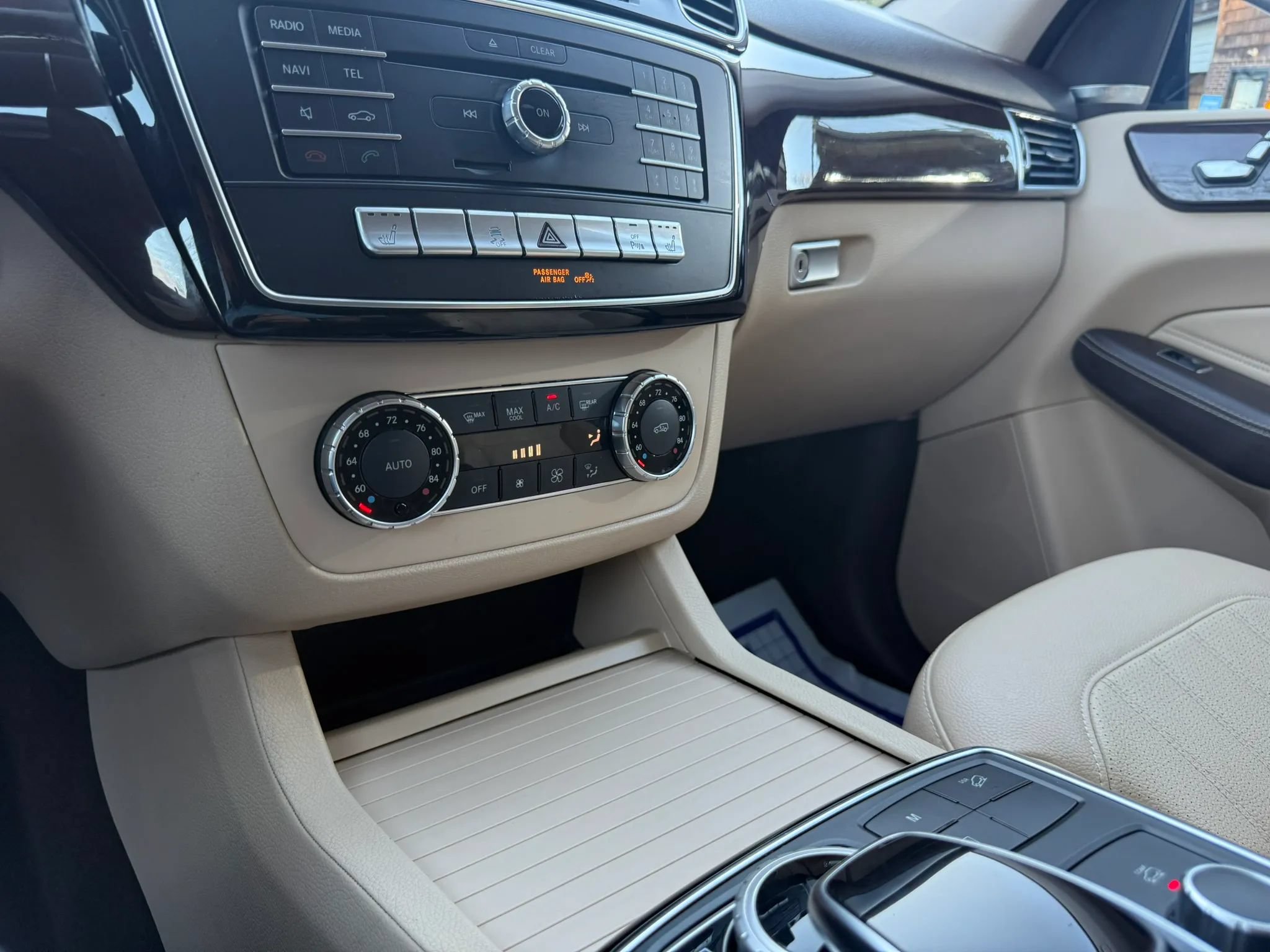 Used 2018 Mercedes-Benz GLE 350 4MATIC image 33