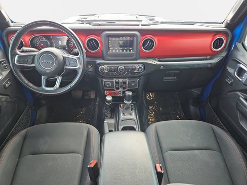 Used 2021 Jeep Wrangler Unlimited Rubicon w/ Cold Weather Group AWD/4WD image 12